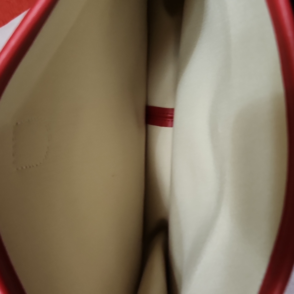 Messenger Handbag - Picture 3 of 3